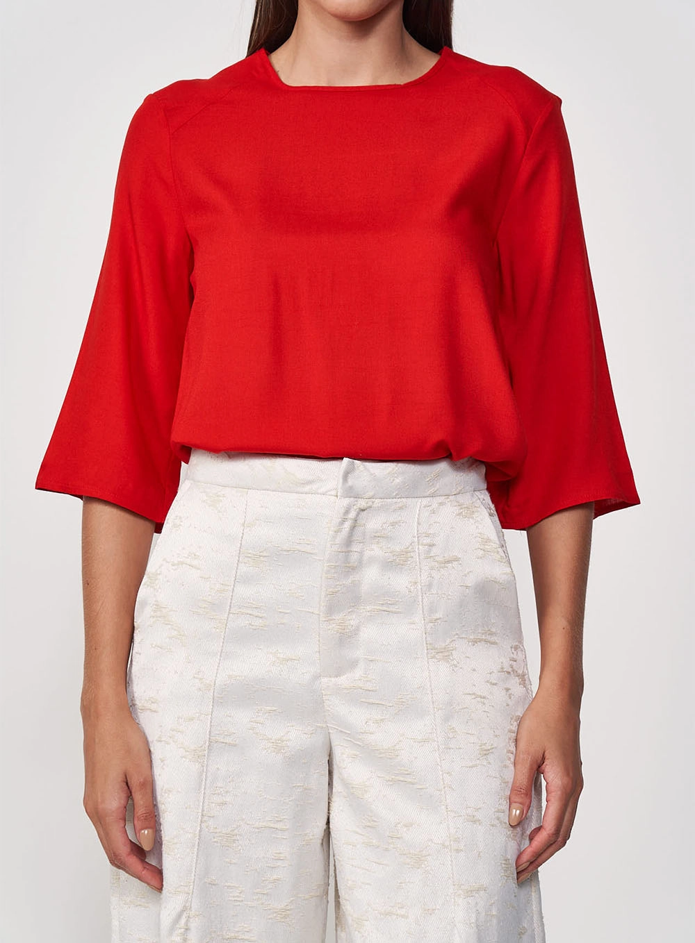 Blusa Comfort Com Detalhe Costas Vermelho