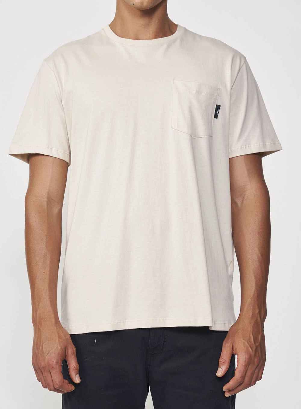 Camiseta Com Bolso Bege