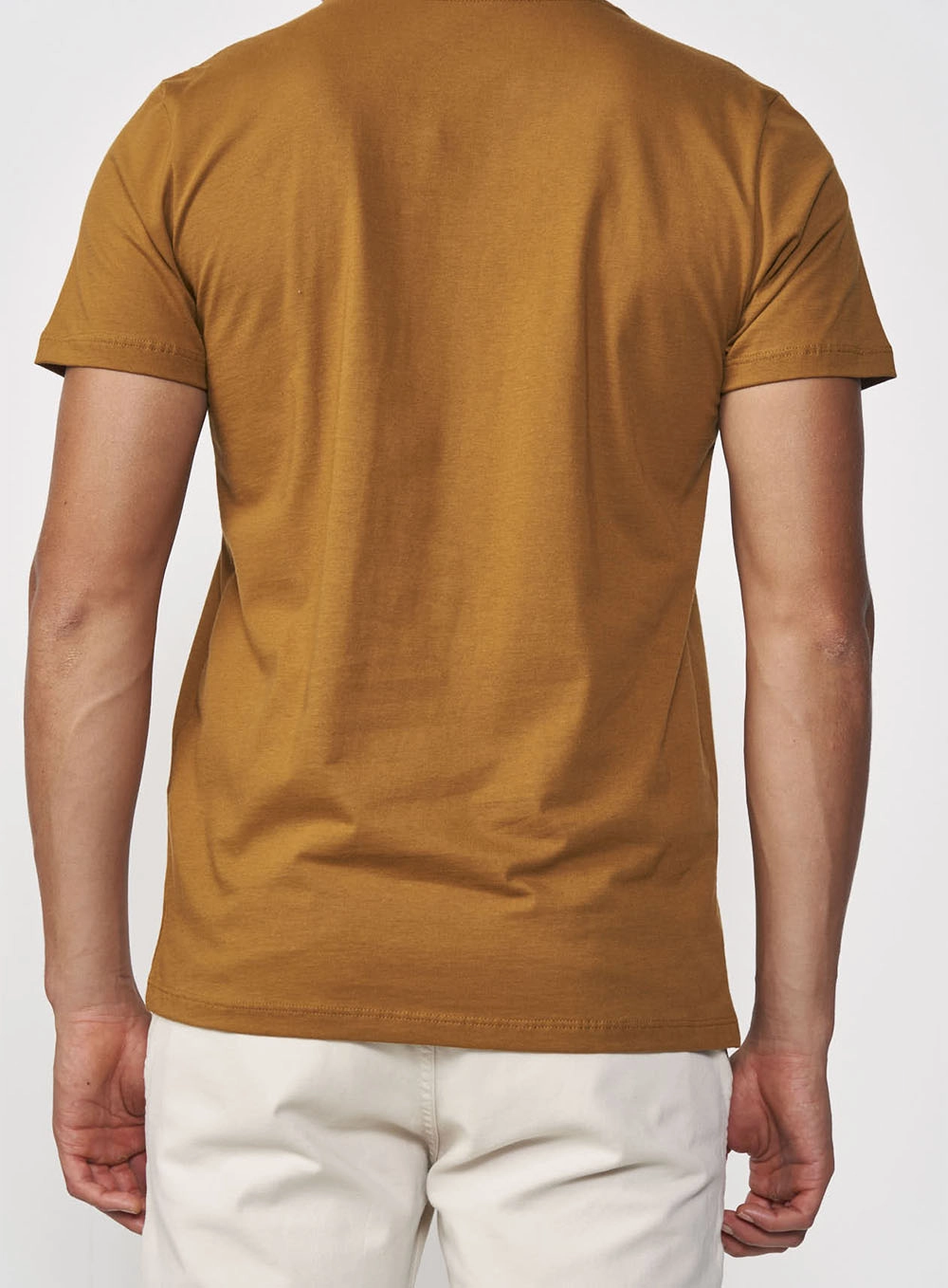Camiseta Masculina Reta Com Estampa Marrom