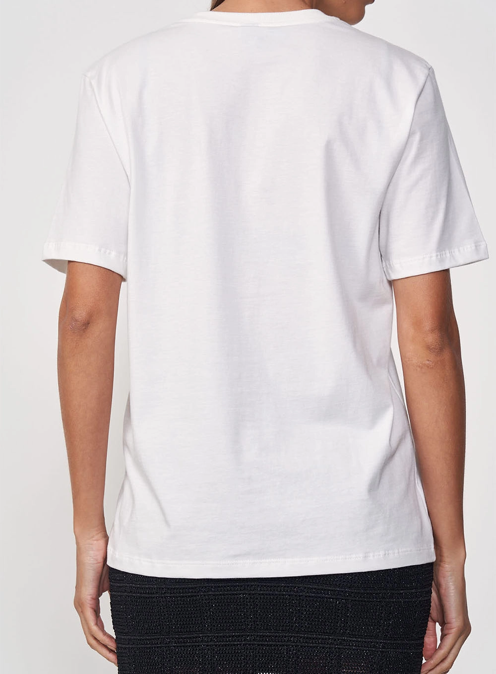 Camiseta Feminina Reta Com Estampa Em Logo Off Shell
