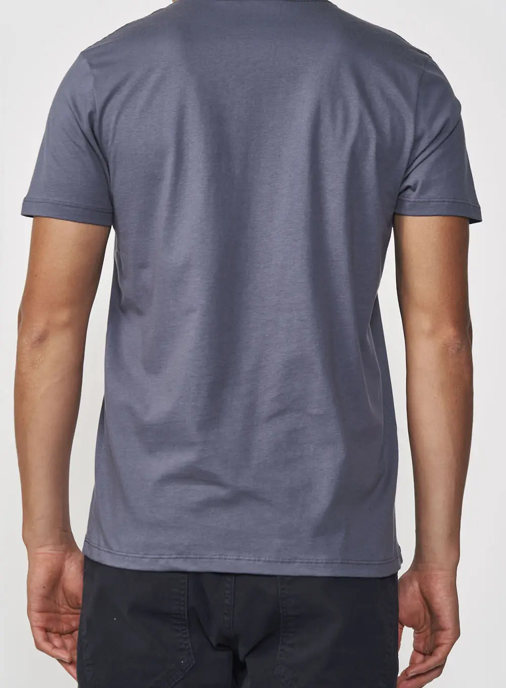Camiseta Masculina Reta Estampada Mangas Curtas Cinza