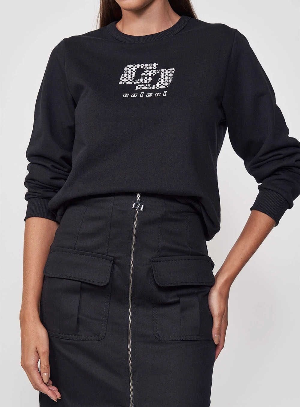 Blusão De Moletom Feminino Clássico Detalhe Logo Preto