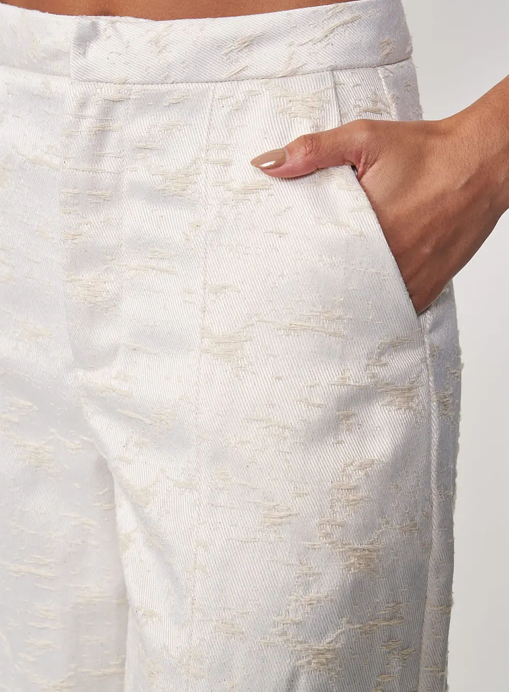 Calça Feminina Alfaiataria Jacquard Com Detalhes Bege