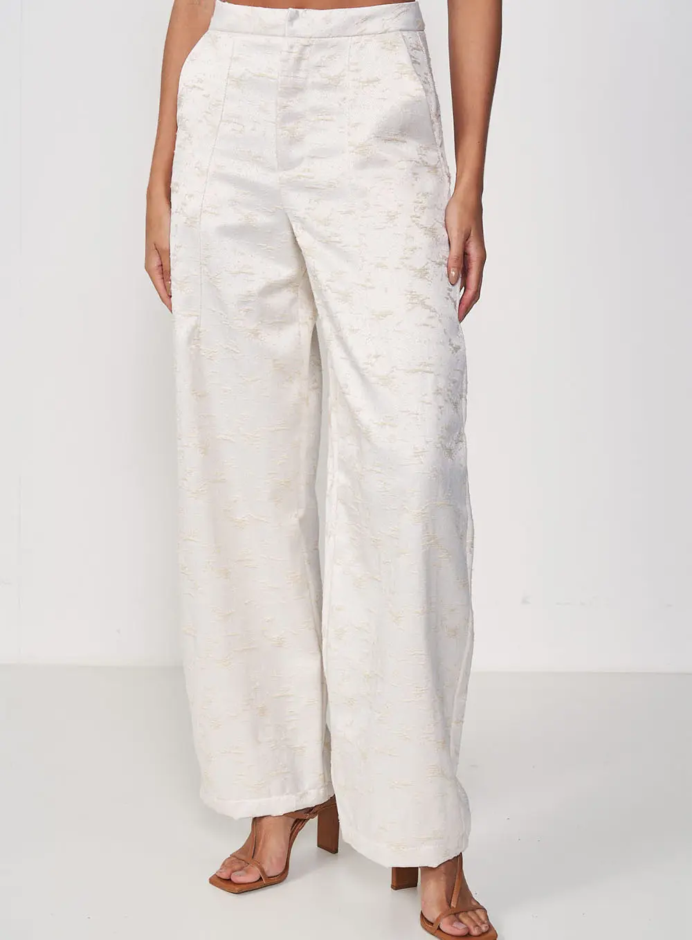 Calça Feminina Alfaiataria Jacquard Com Detalhes Bege