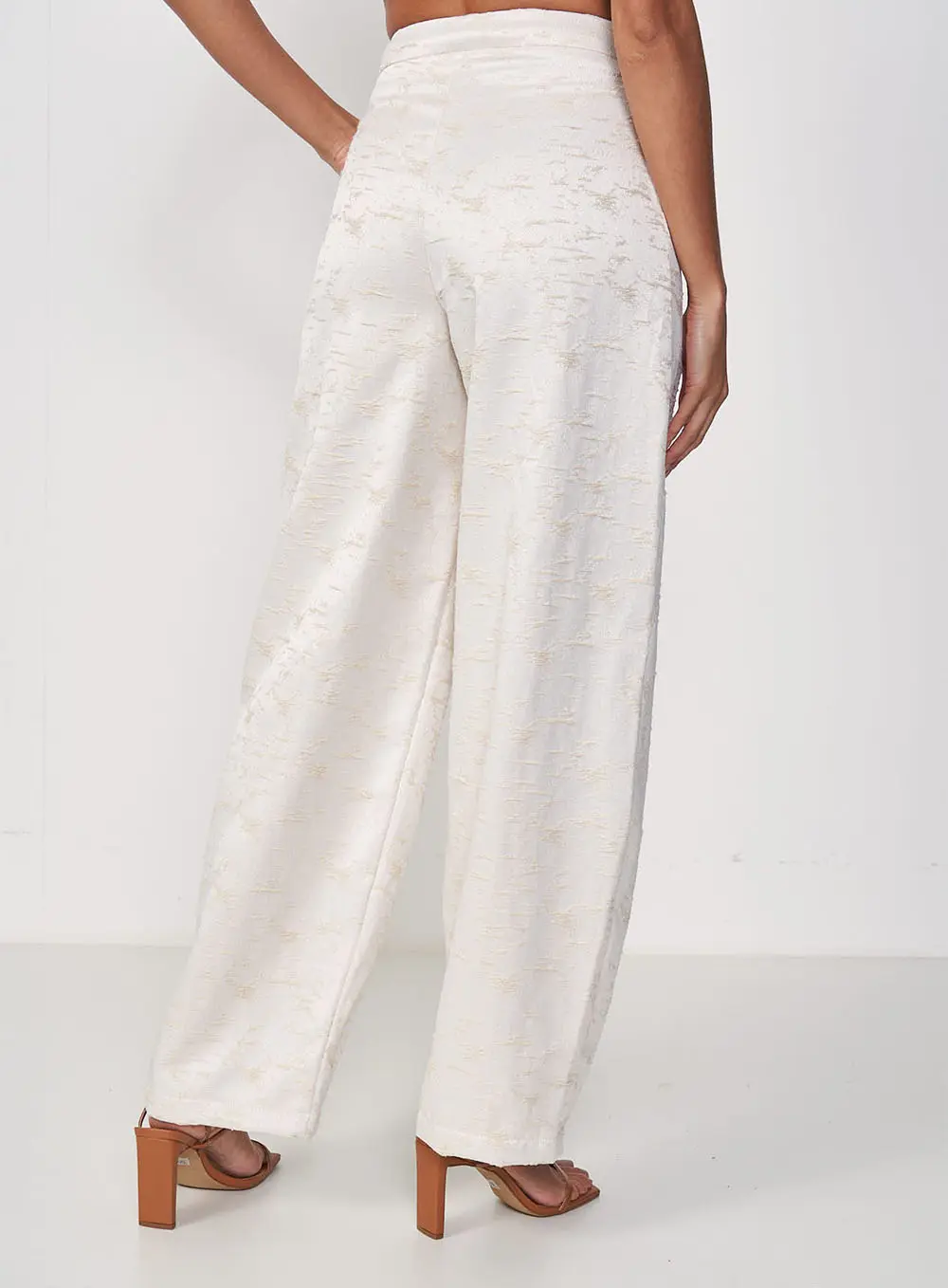 Calça Feminina Alfaiataria Jacquard Com Detalhes Bege