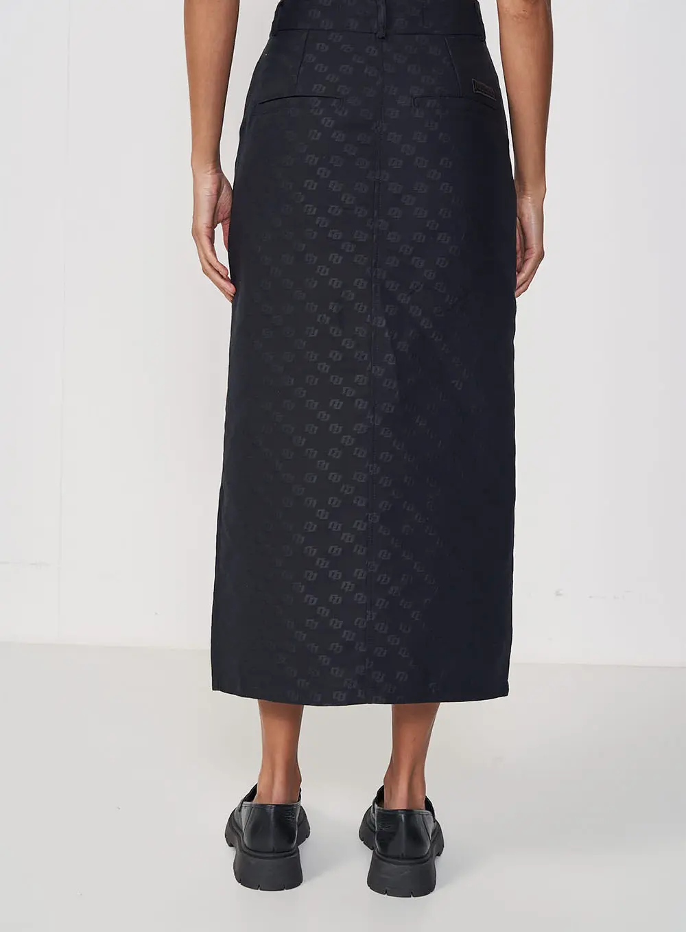 Saia Jacquard Midi Preto