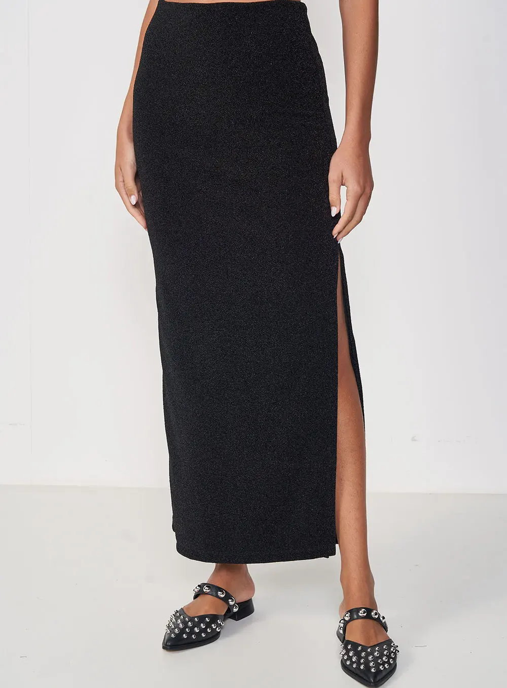 Saia Midi Com Fenda Preto