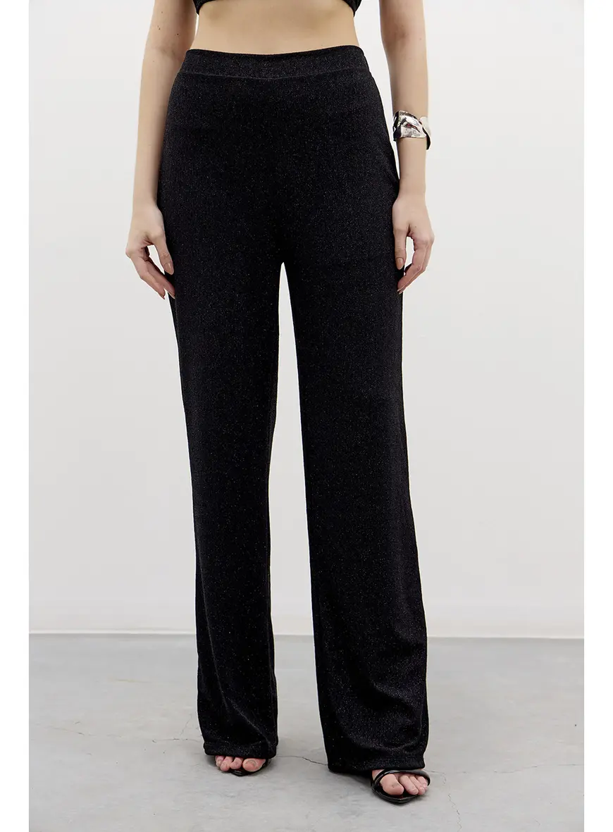 Calça Feminina Reta Com Brilho Preto 1