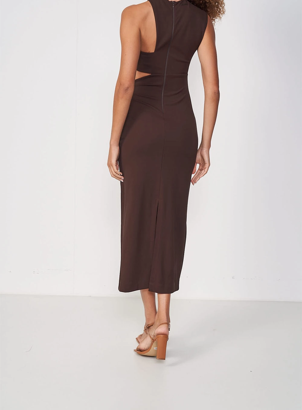 Vestido Midi Assimétrico Com Recortes Marrom