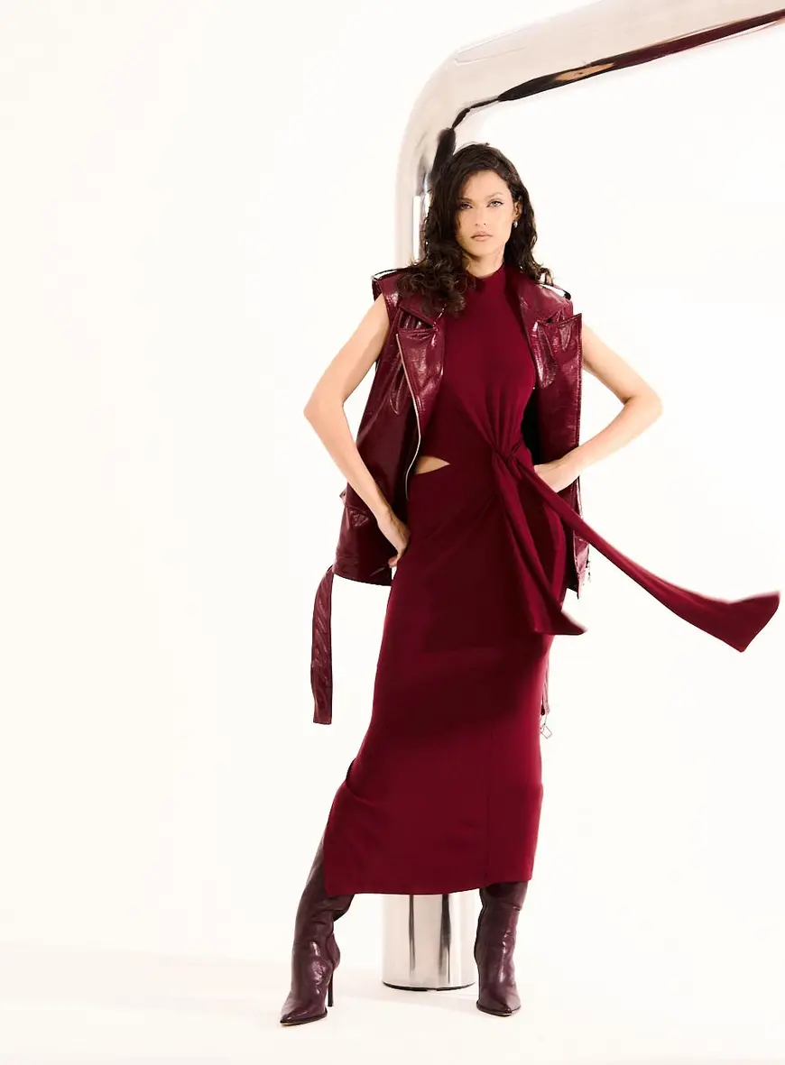 Vestido Com Detalhe Em Amarração Bordo 4