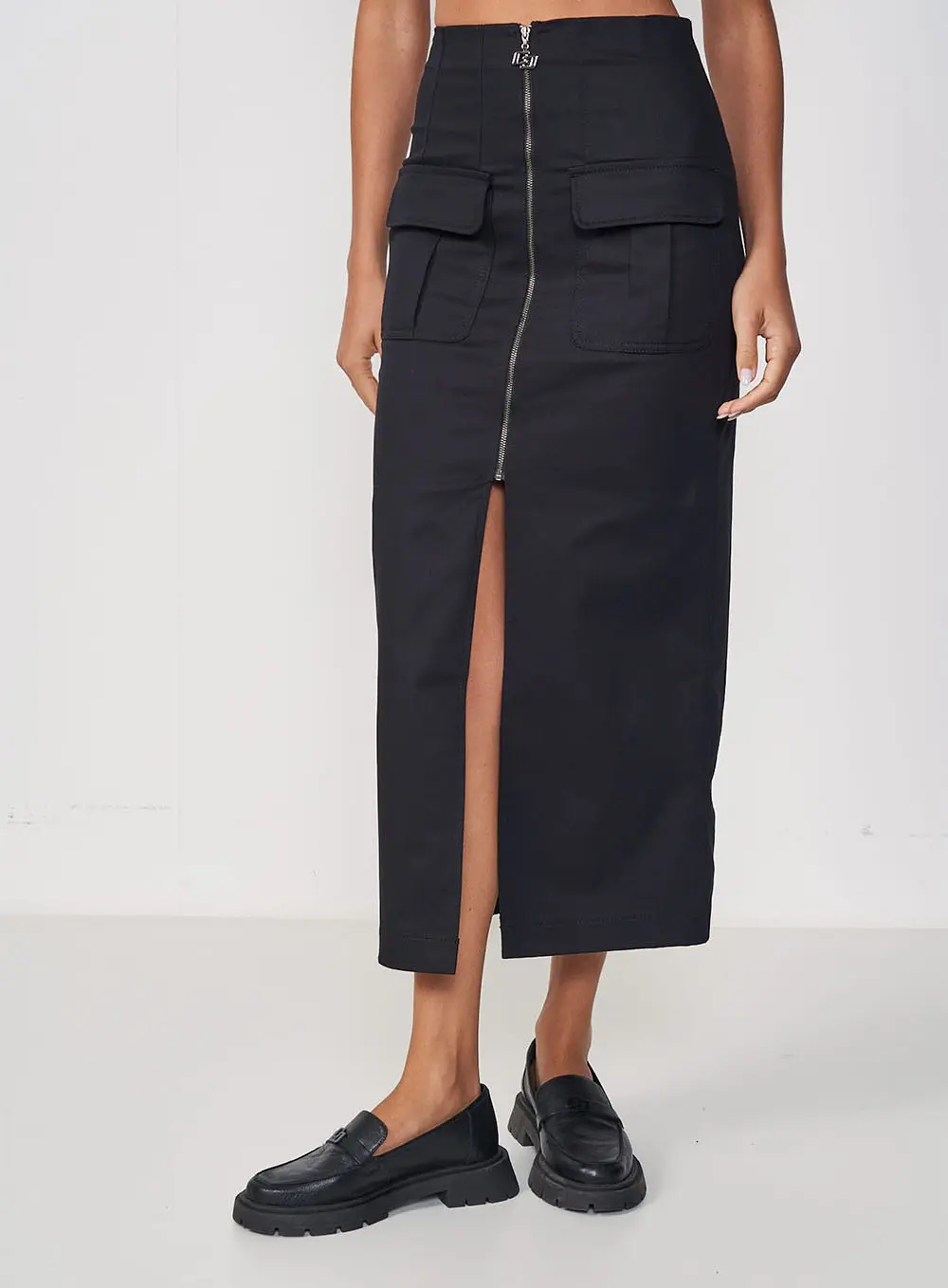 Saia Midi Cargo Preto