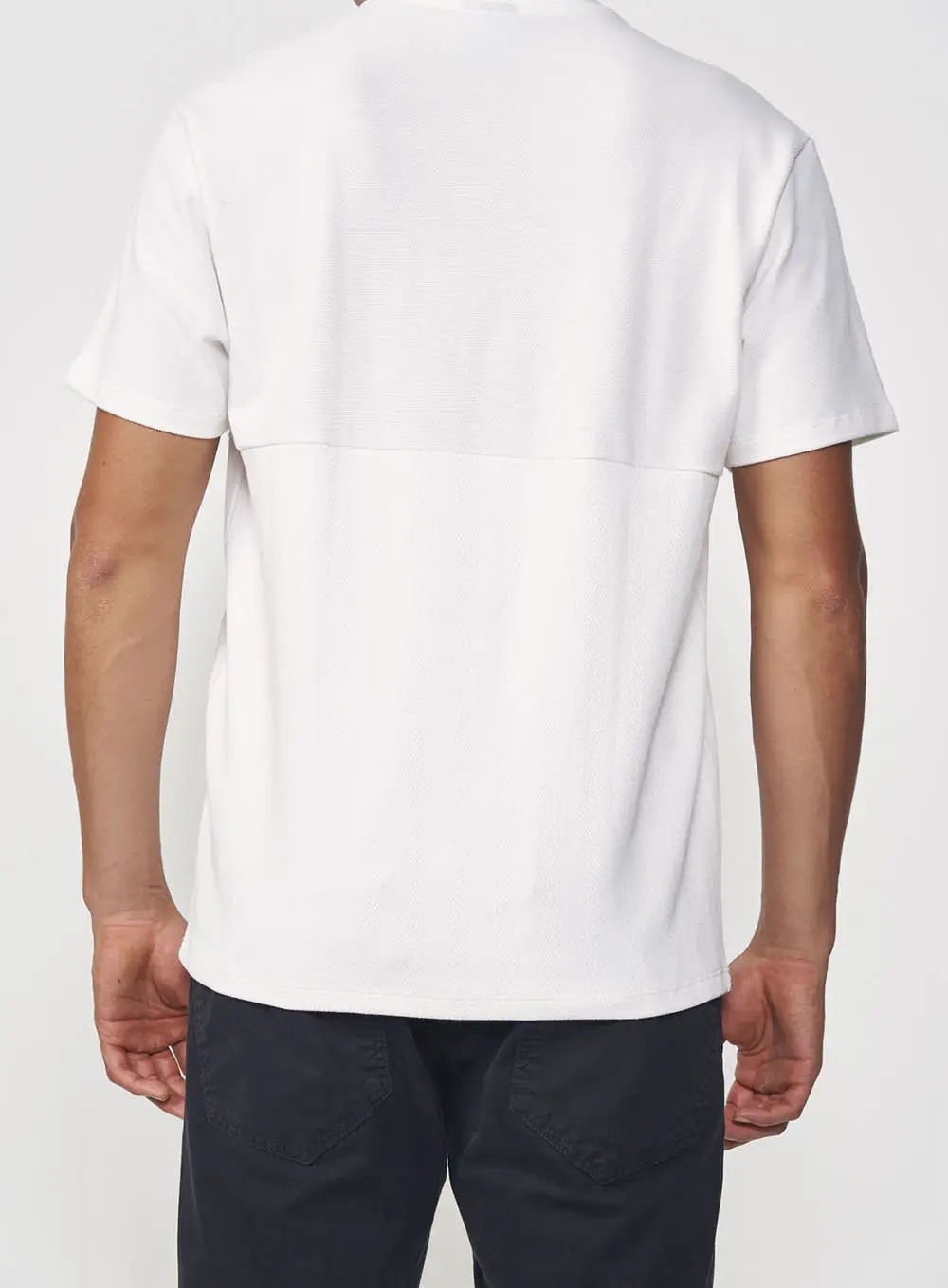 Camiseta Com Detalhe Bloco Off Shell