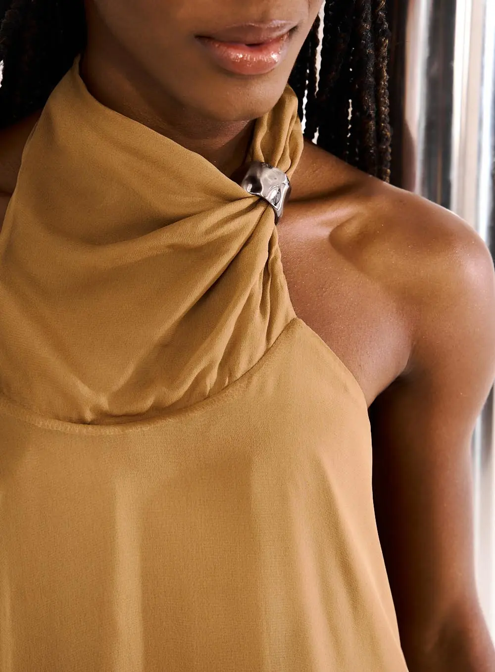 Vestido Halter Fluid Ring Marrom 2