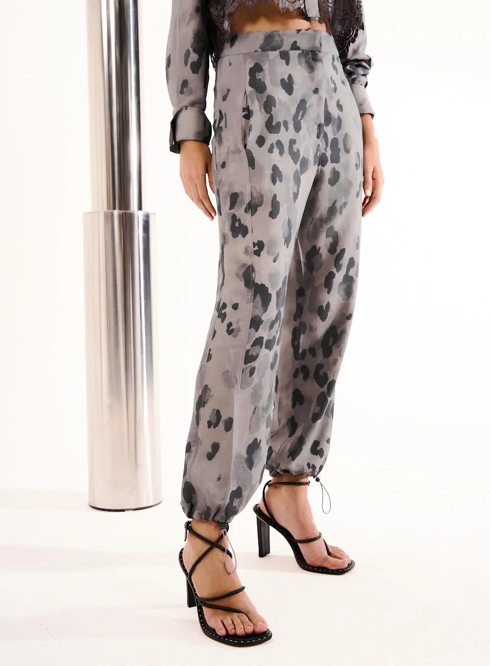 Calça Feminina Estampa Rebel Feline Estampados 2