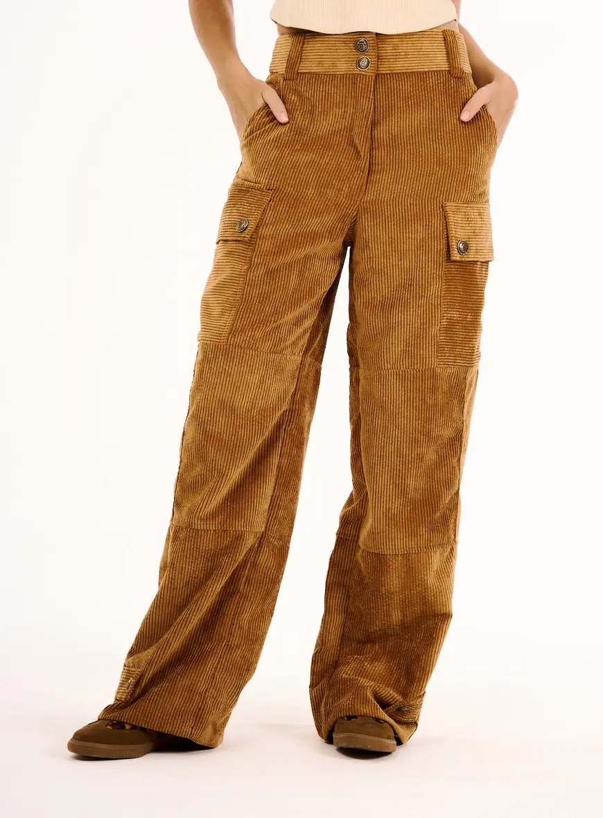 Calça Feminina Cargo Veludo Cotelê Wide Leg Marrom 4