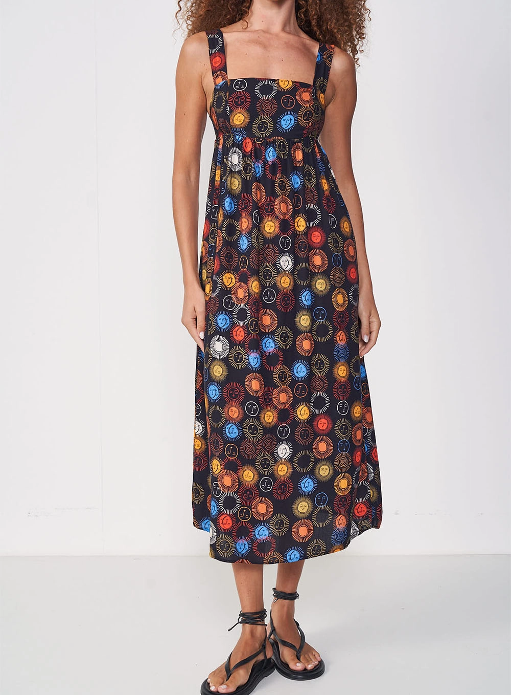 Vestido Midi Estampa Cósmica Estampados