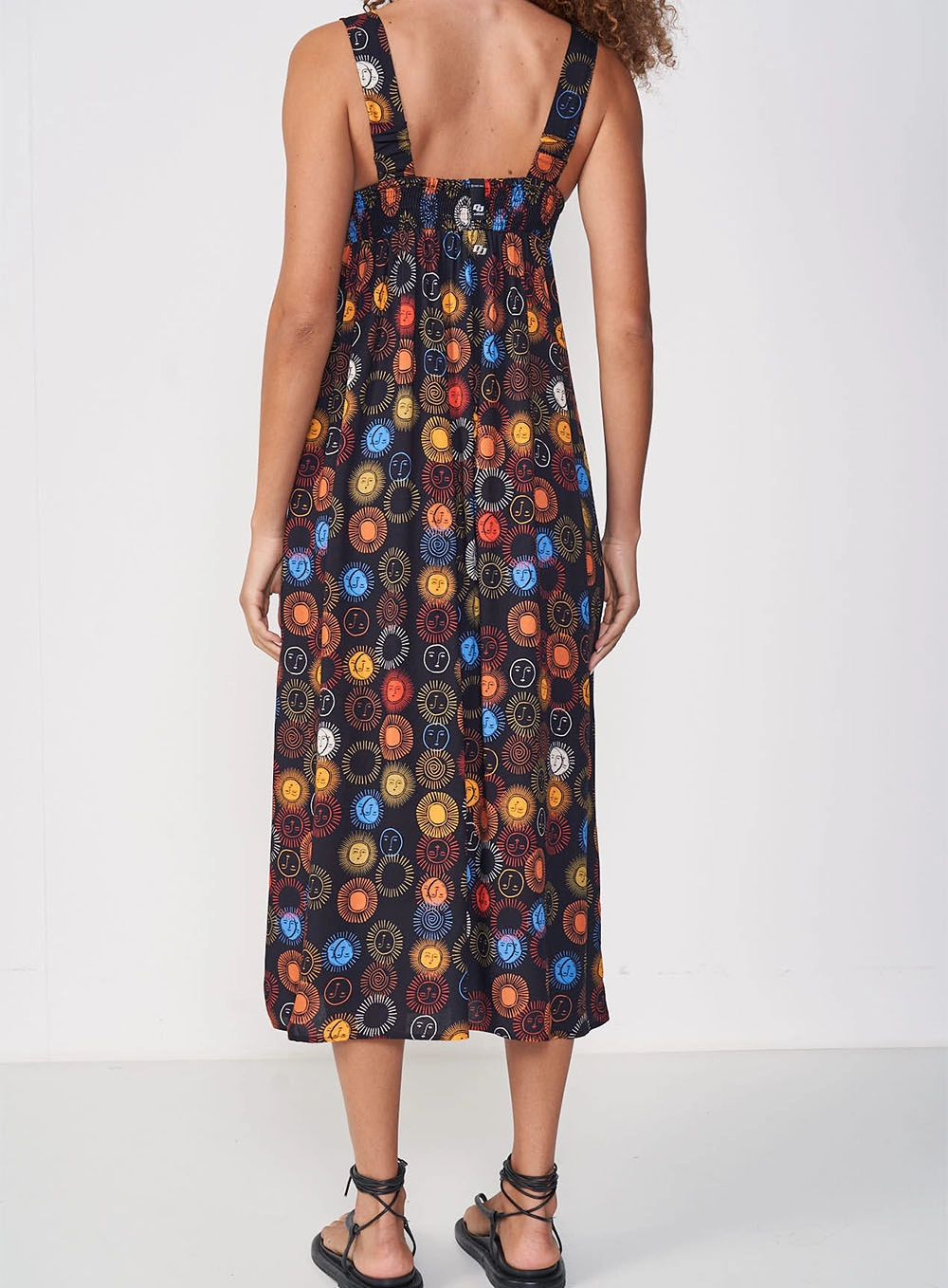 Vestido Midi Estampa Cósmica Estampados