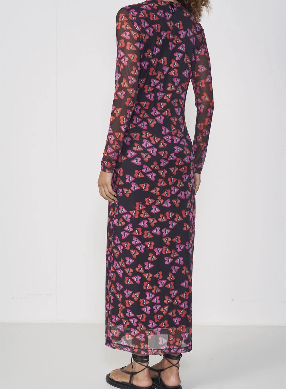 Vestido Tule Ondas Místicas Estampados
