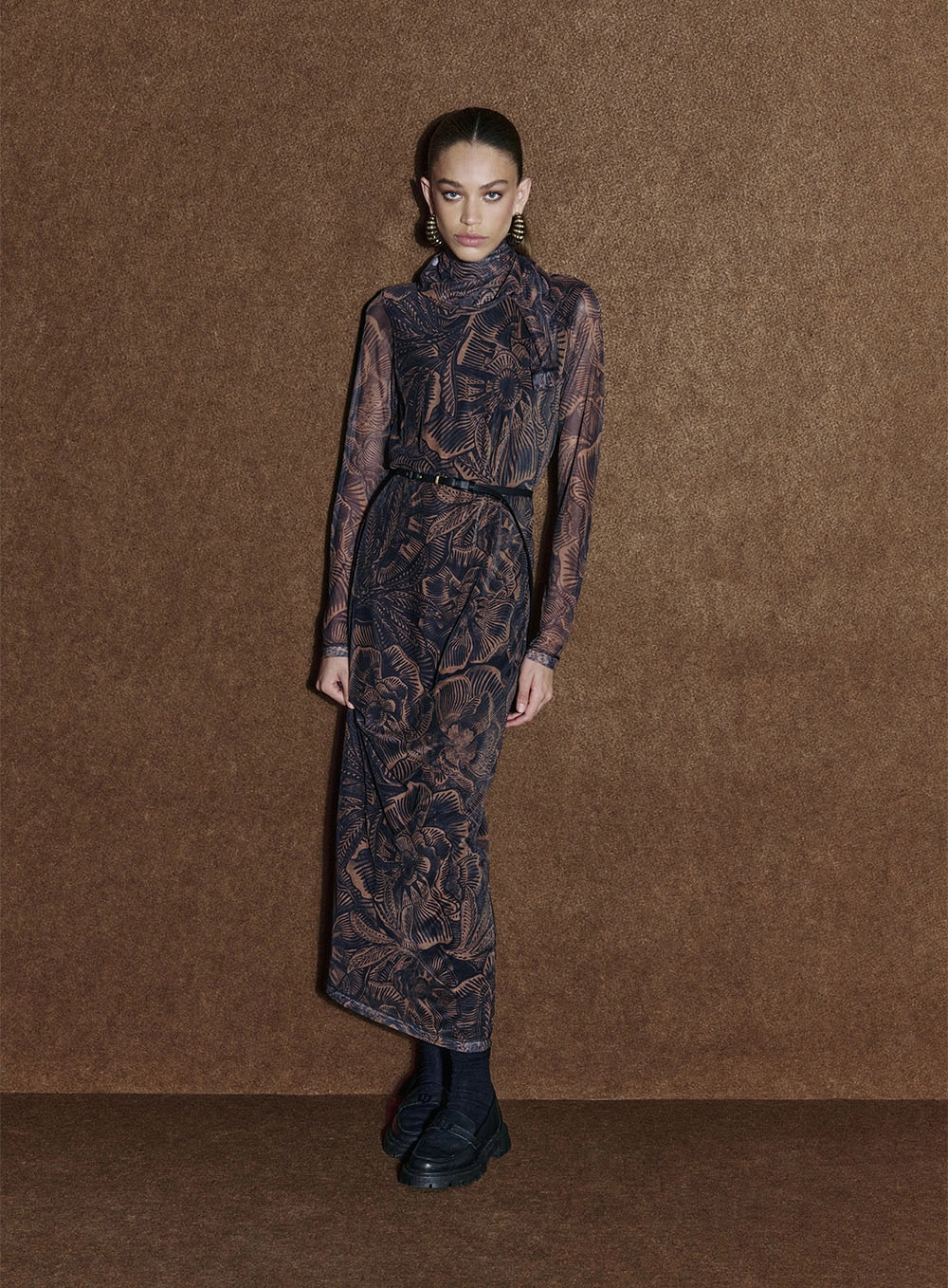 Vestido Tule Ondas Místicas Estampados