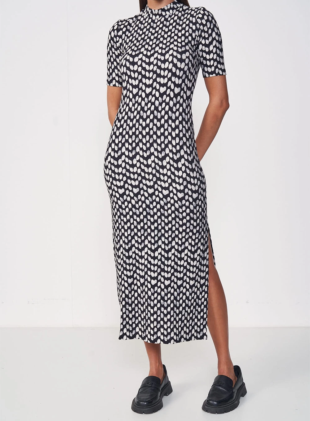 Vestido Midi Grafismo Místico Estampados
