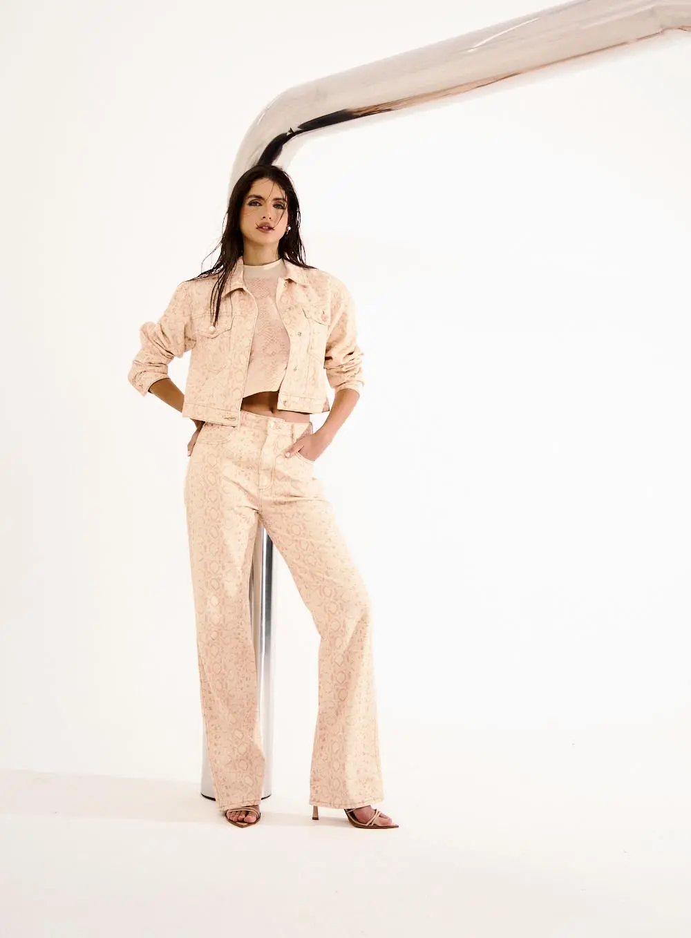 Jaqueta Feminina Em Sarja Estampa Python Estampados 2