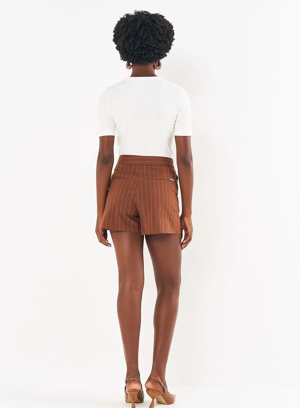 Short Alfaiataria Reto Com Listras Estampados