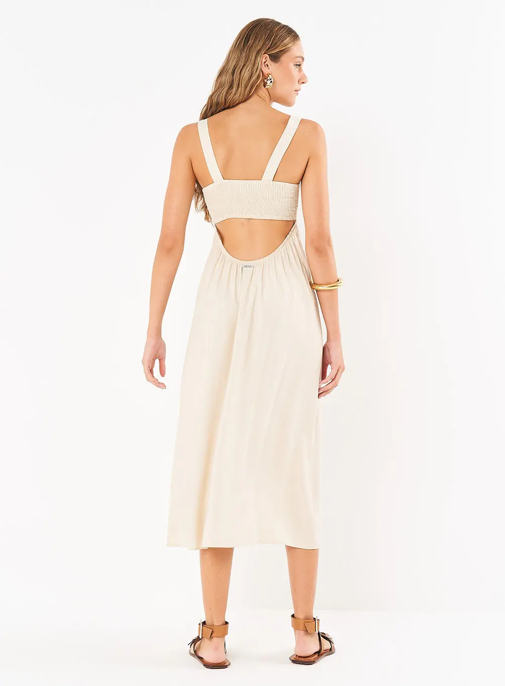 Vestido Midi Reto Com Recorte E Torção Bege