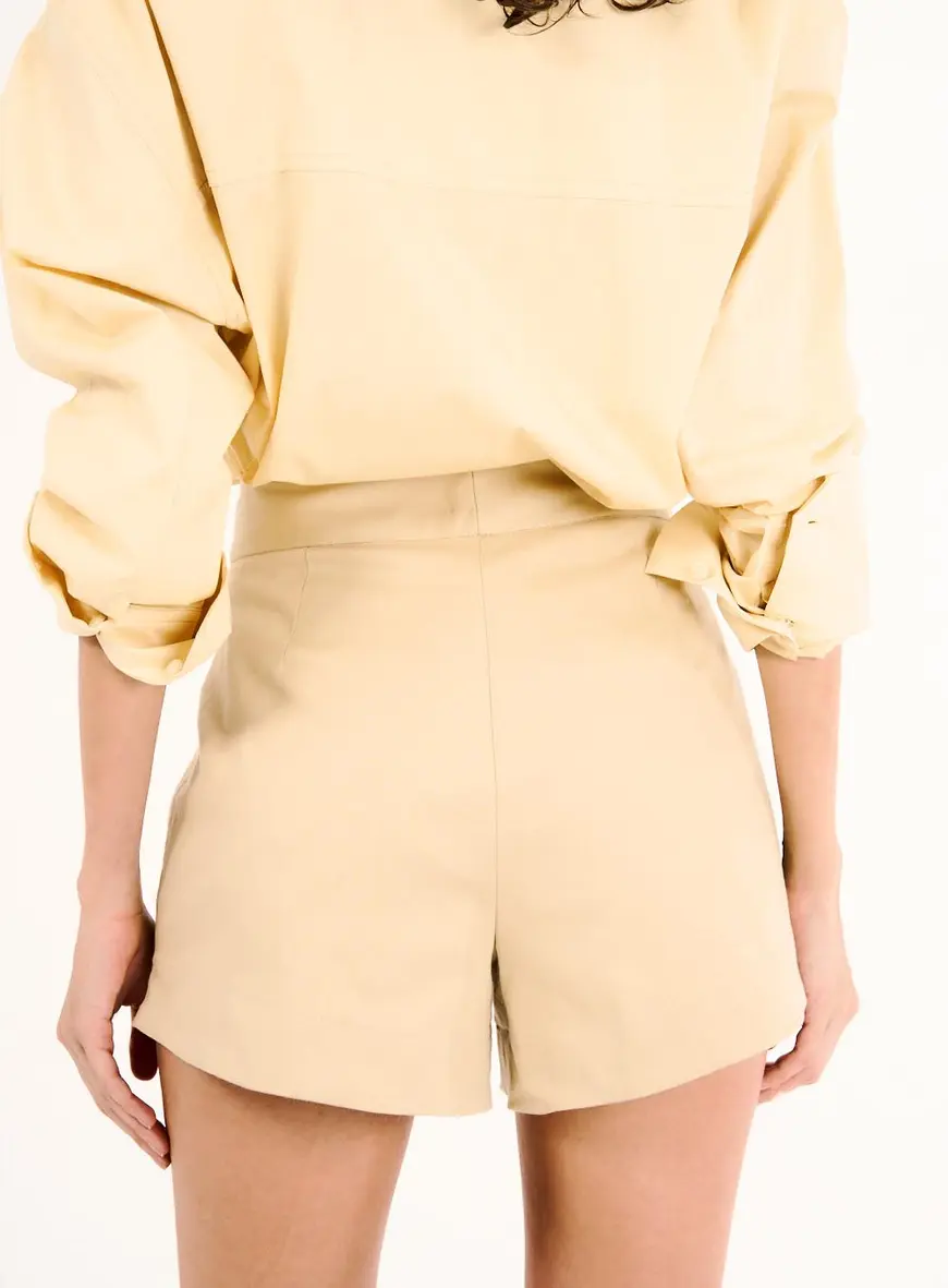 Short Alfaiataria Bege 2