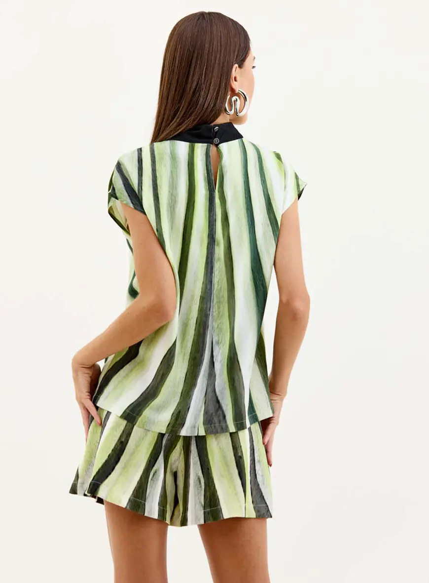 Blusa Feminina Estampada Gola Alta Contrastante Verde 4