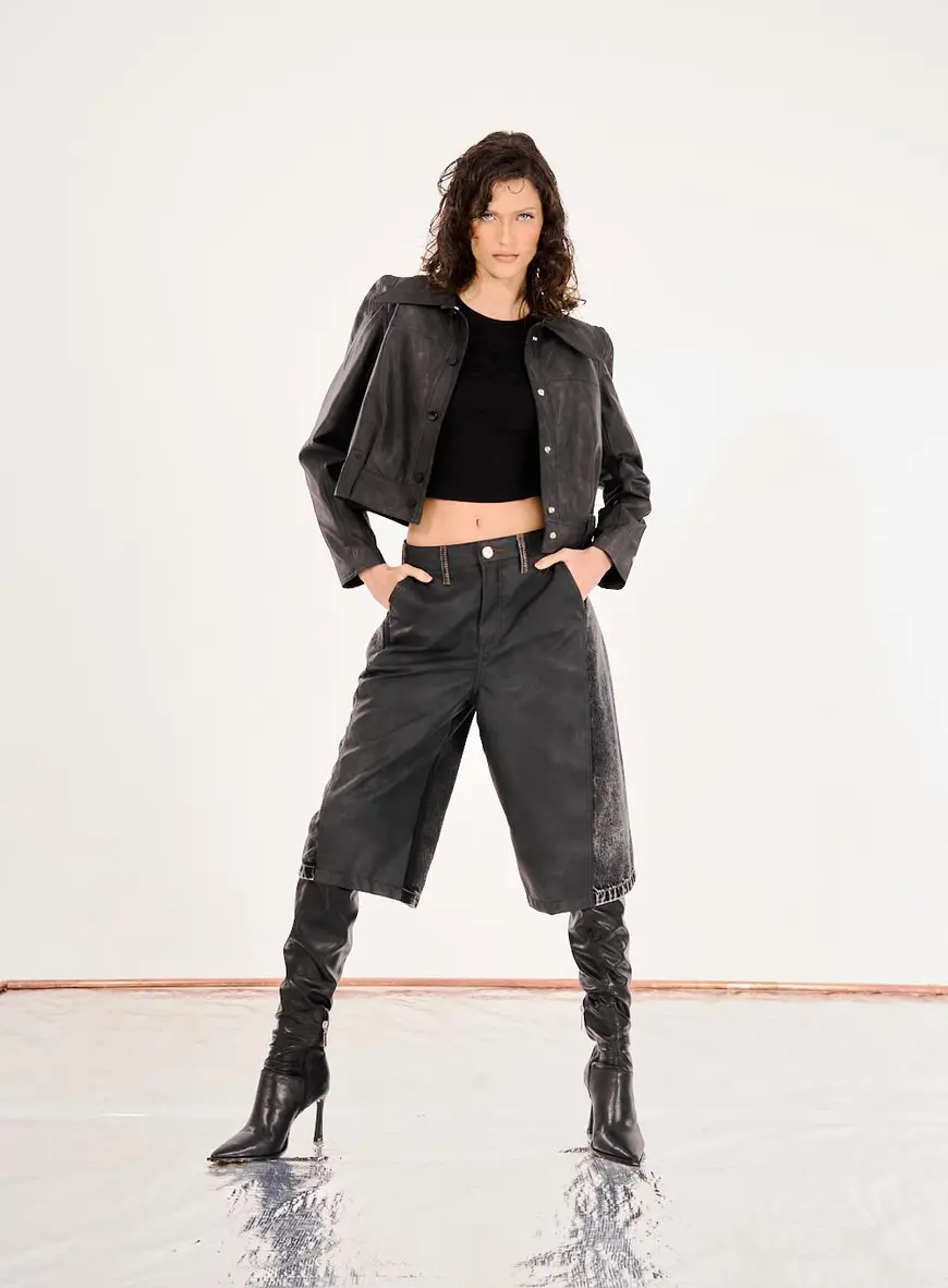 Jaqueta Feminina Cropped Washed Black Cinza 2
