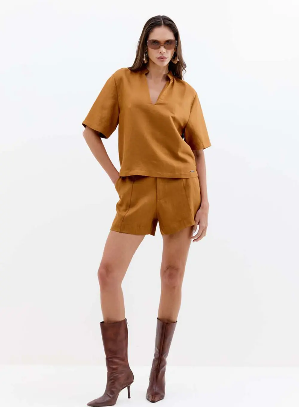 Blusa Feminina Comfort Gola V Manga Curta Marrom 2