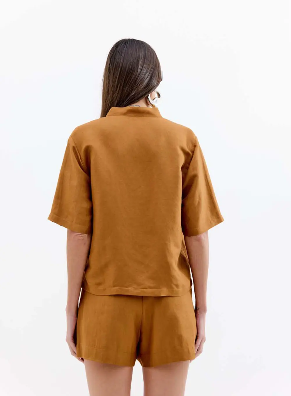 Blusa Feminina Comfort Gola V Manga Curta Marrom 3