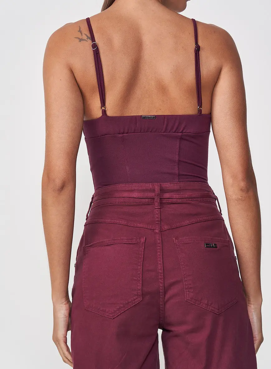 Blusa Feminina Slim Ajustada Alças Finas Bordô 2