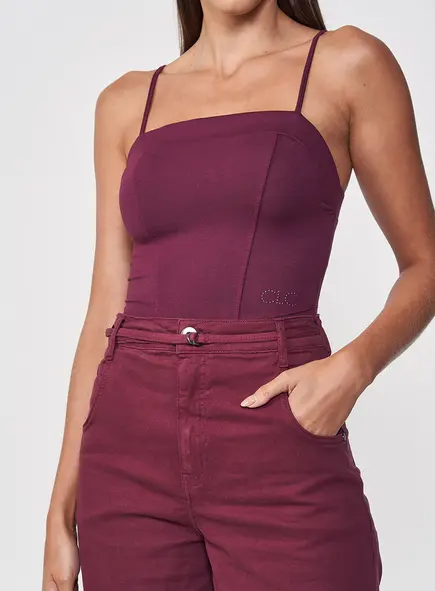 Blusa Feminina Slim Ajustada Alças Finas