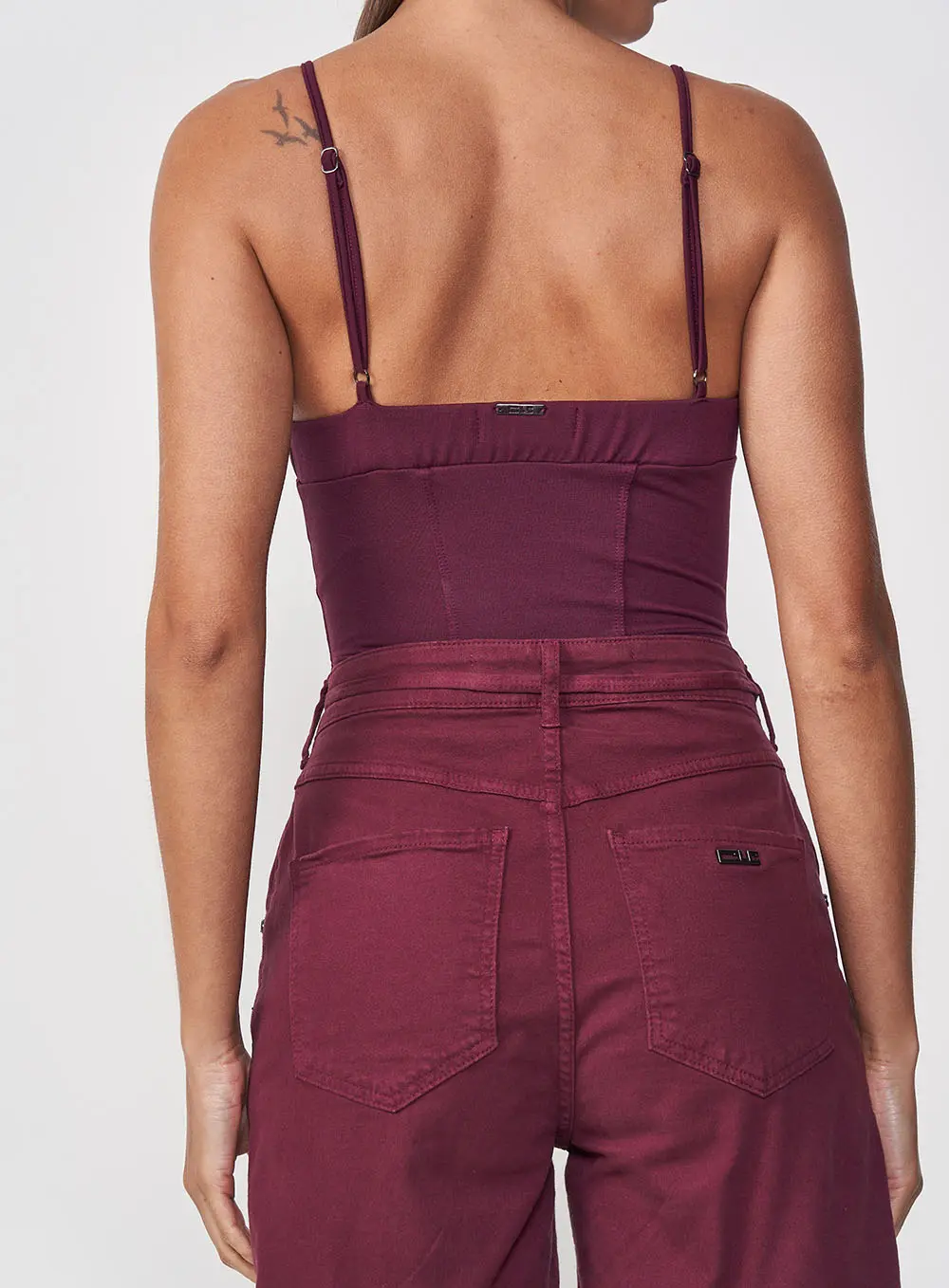 Blusa Feminina Slim Ajustada Alças Finas Bordô 2