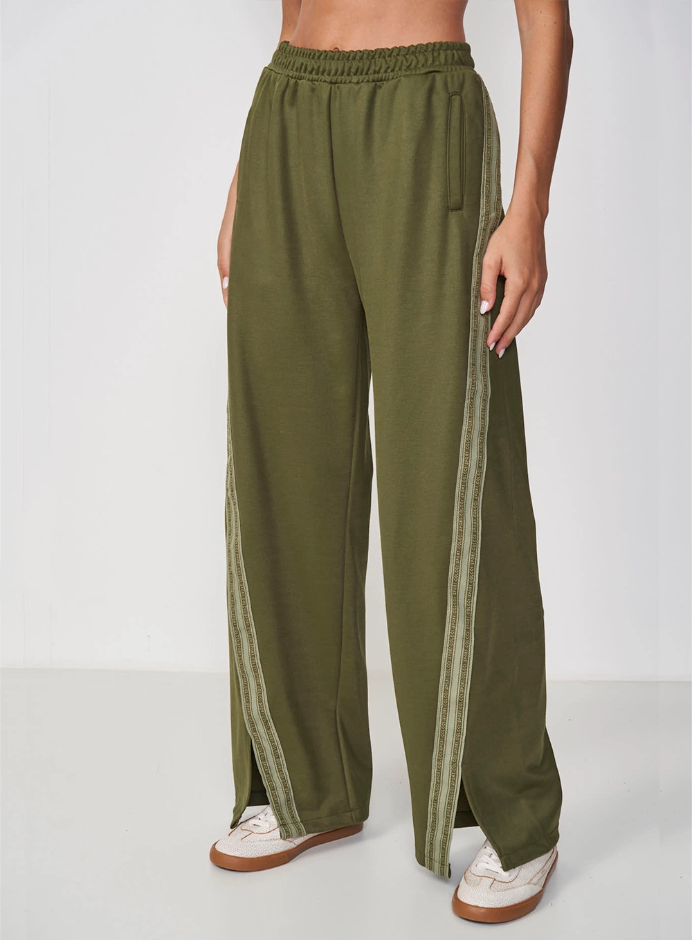 Calça Feminina Wide Leg Sport Stripe Verde