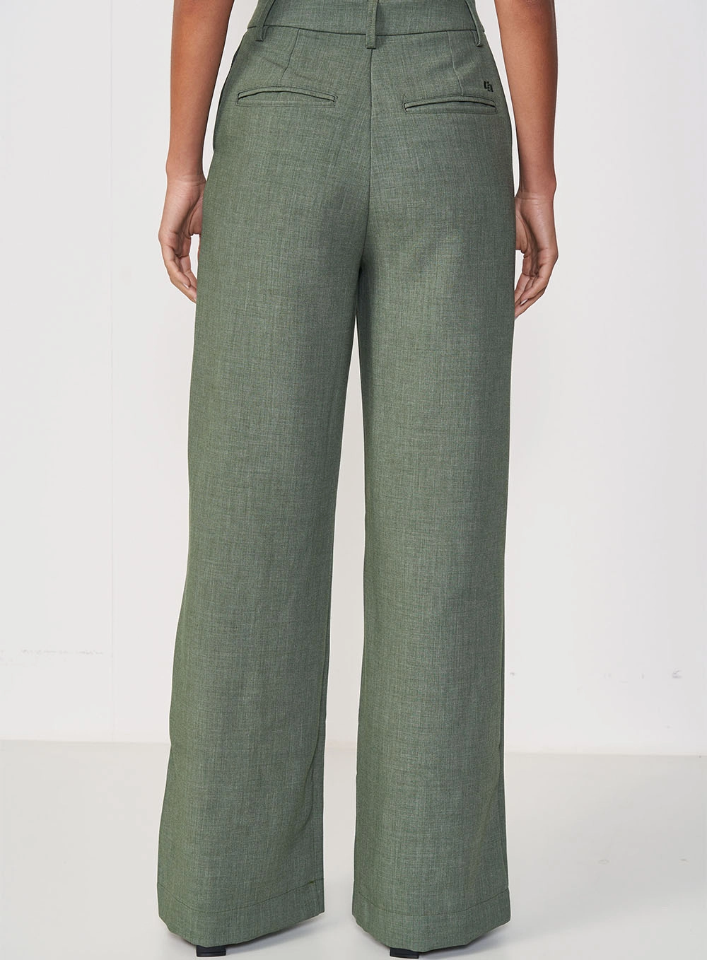 Calça Feminina Alfaiataria Pantalona Joana Verde Eden