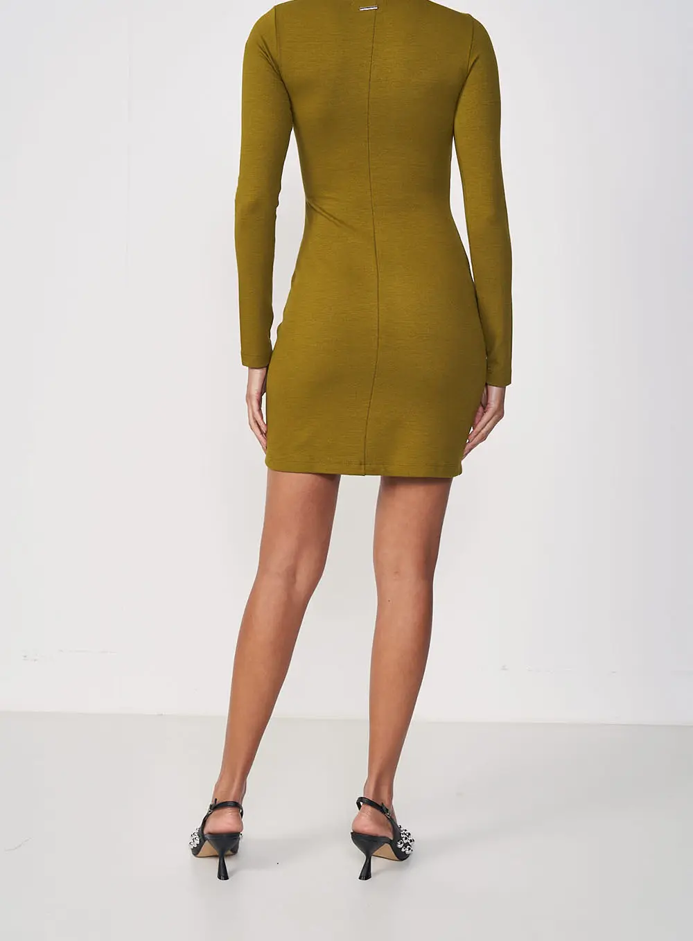 Vestido Justo Manga Longa Com Torção E Recorte Verde Simple