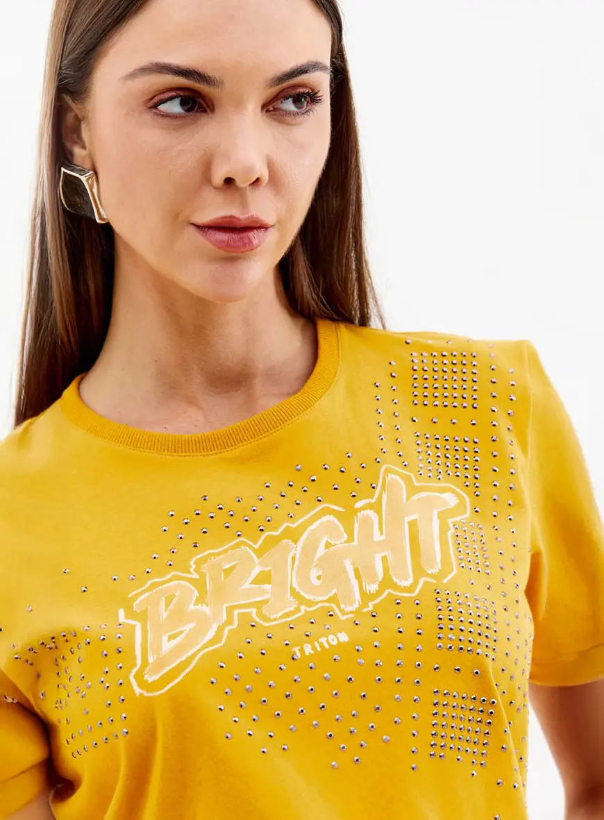 Camiseta Estampada Com Aplicação Amarelo 2