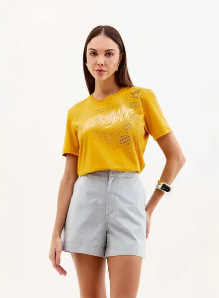 Camiseta Estampada Com Aplicação