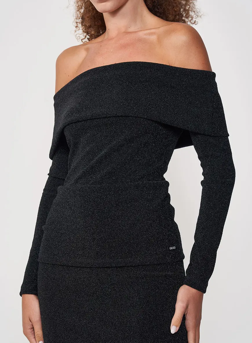 Blusa Metalizada Ombro A Ombro Com Brilho