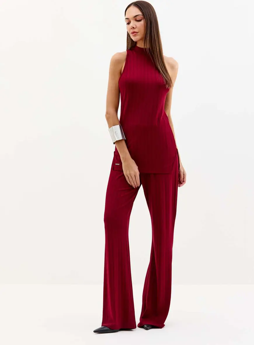 Blusa Feminina Slim Gola Alta Com Fenda Bordo 4