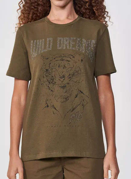 Camiseta Feminina Boy Estampada Com Aplicação