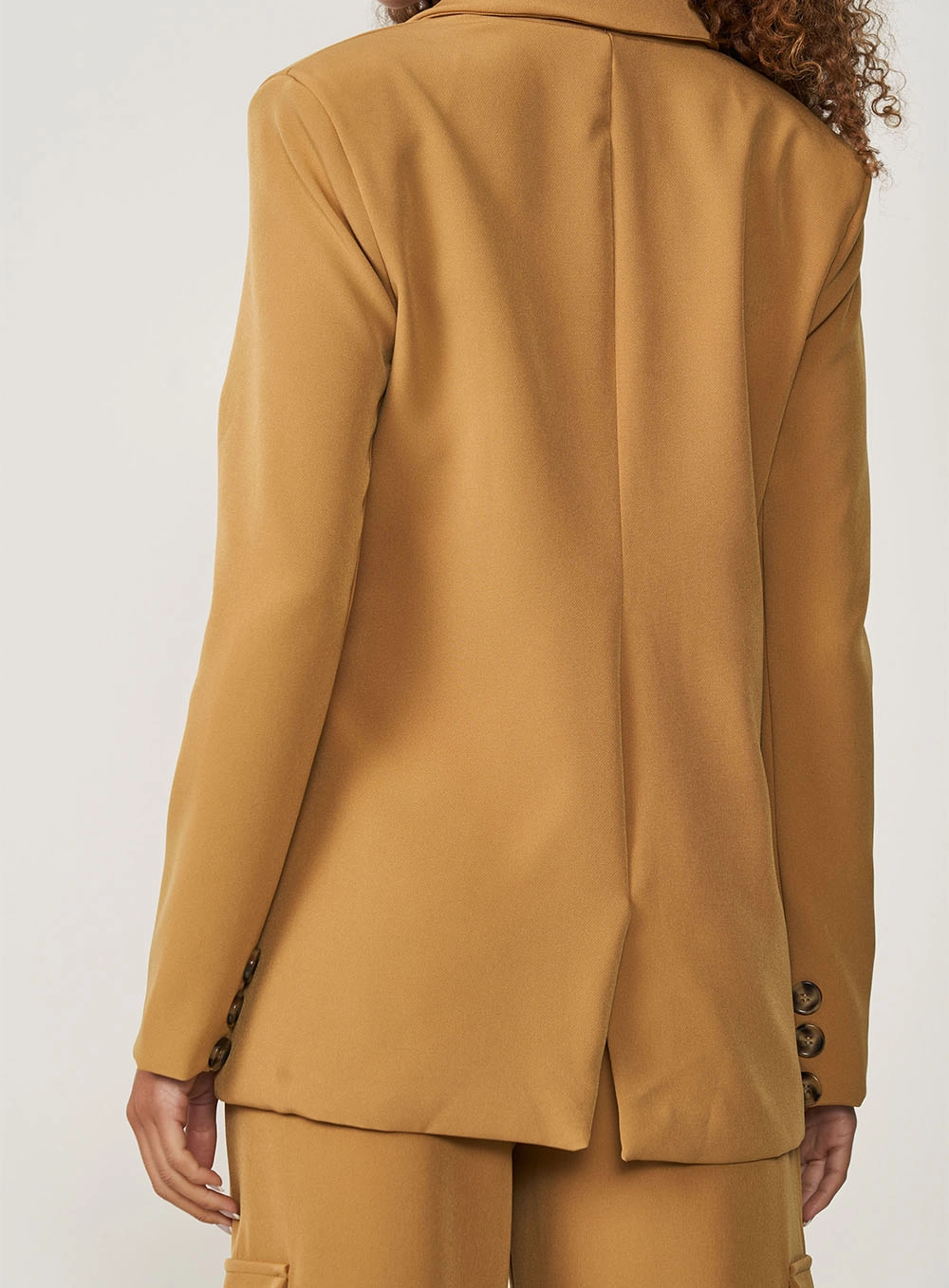 Blazer Alfaiataria Feminino Alongado Marrom Ebbela
