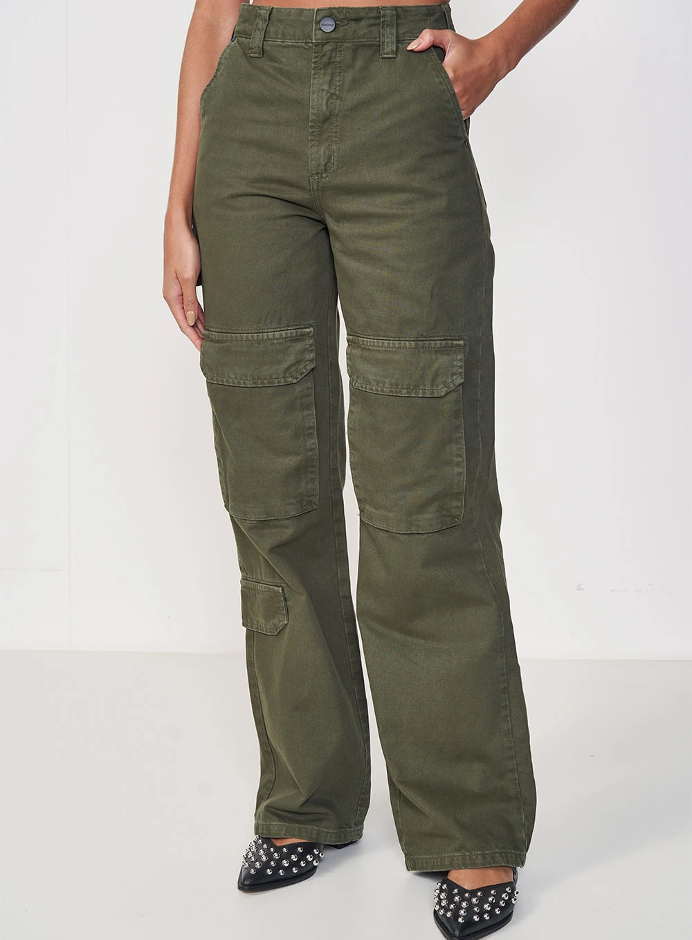 Calça Feminina Sarja Com Bolsos Cargo - Juliette Verde