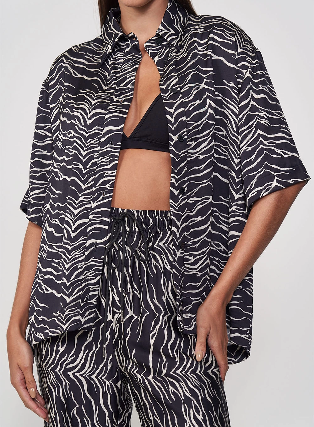 Camisa Feminina Estampada - Loose Estampados