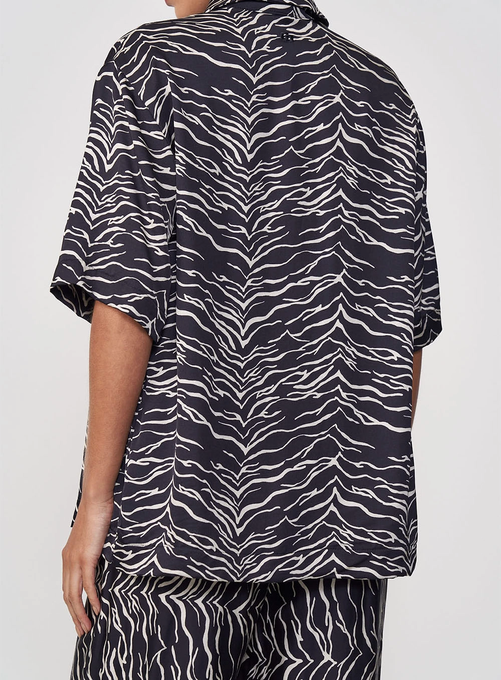 Camisa Feminina Estampada - Loose Estampados