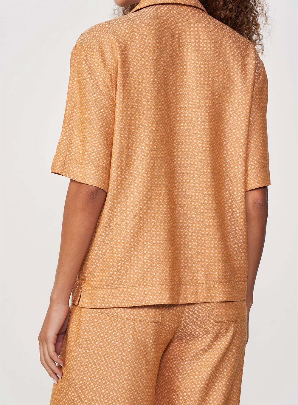 Camisa Feminina Jacquard Manga Curta Laranja