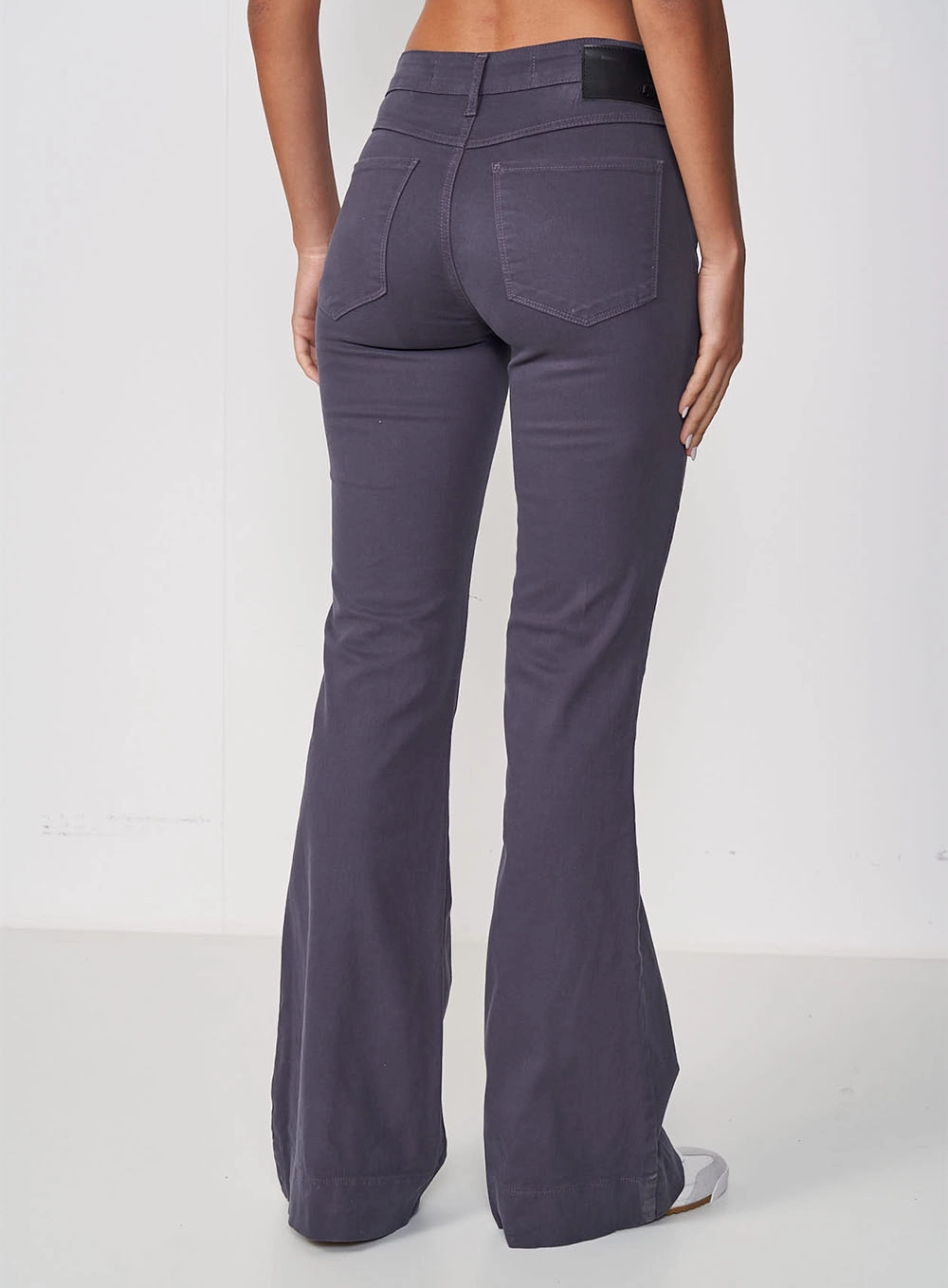 Calça Sarja Bia Flare CINZA