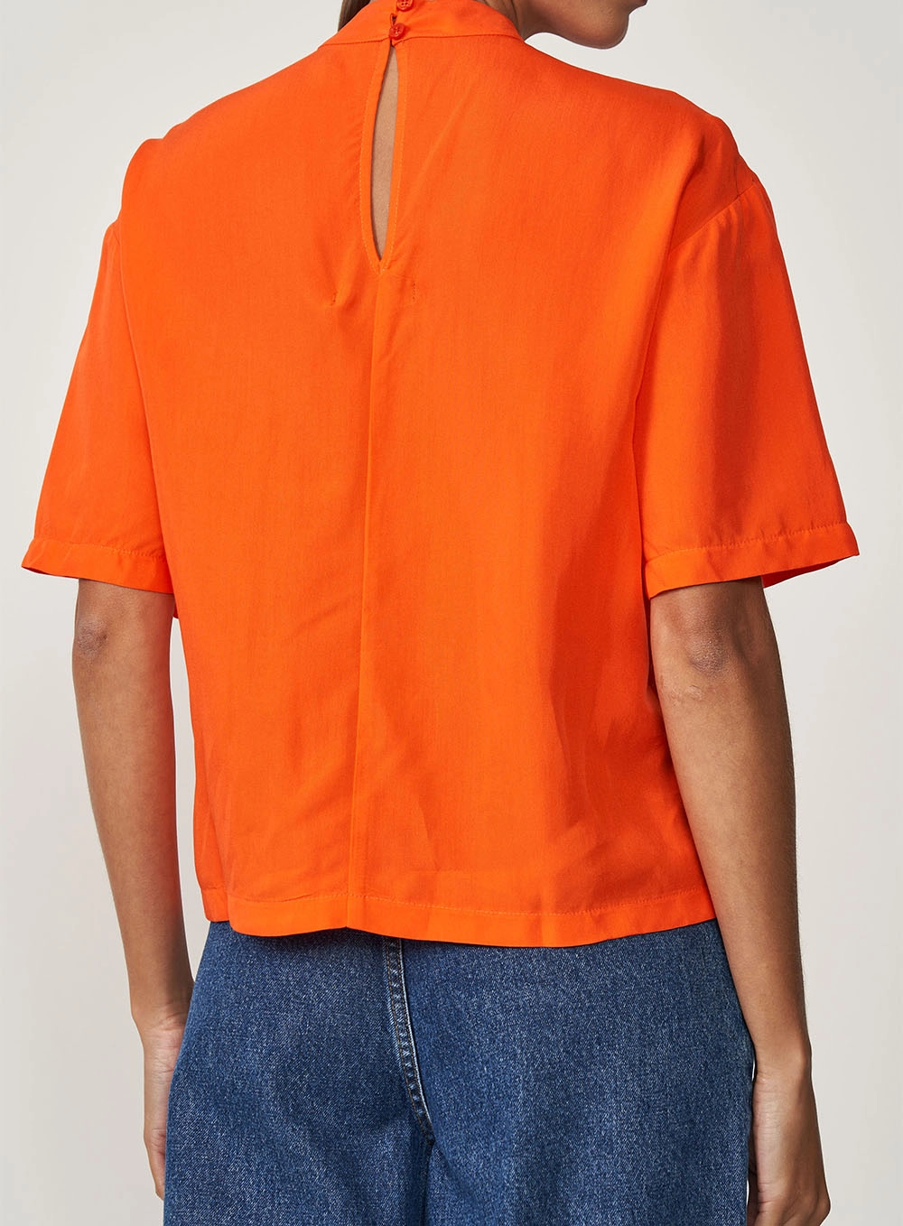 Blusa Solta Gola Média Laranja